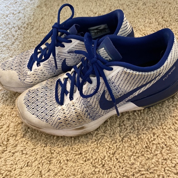 Nike fly wire men’s 7.5 - Picture 3 of 4